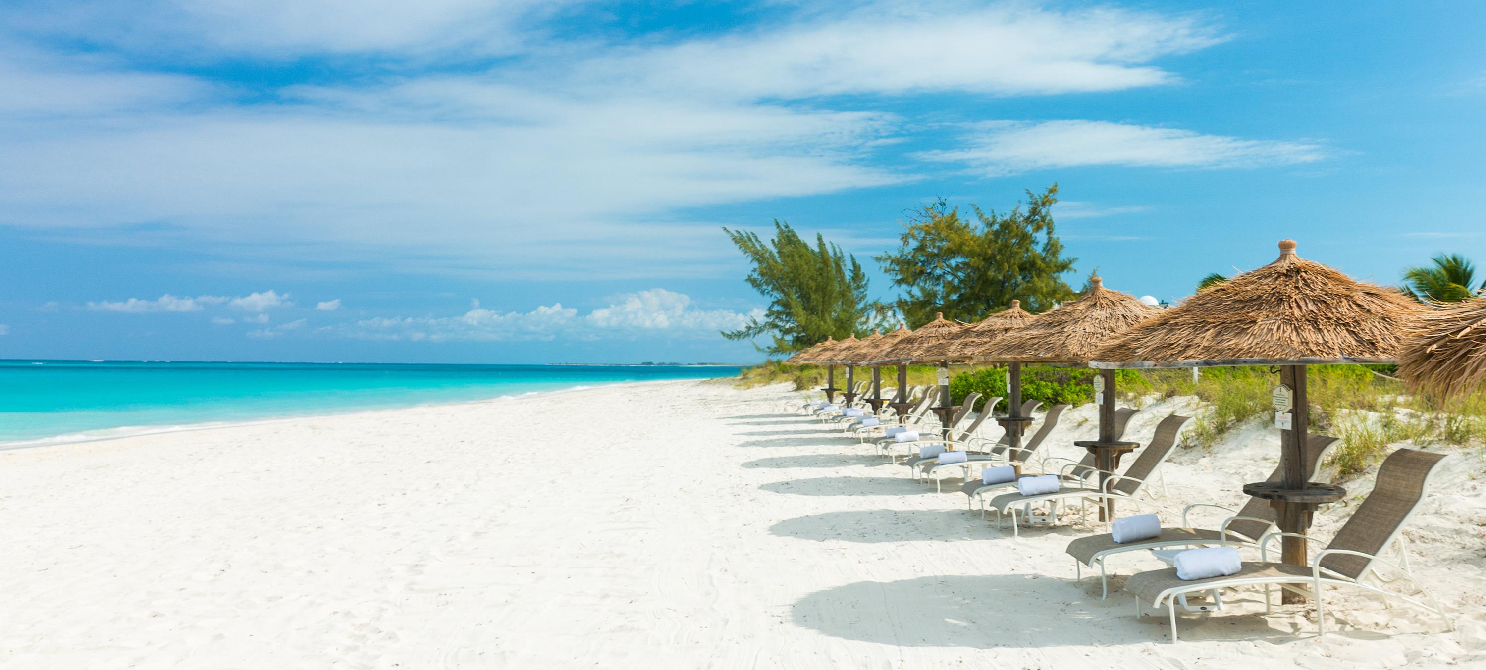 Pantai Grace Bay: Keindahan Liburan Tropis yang Tak Terlupakan